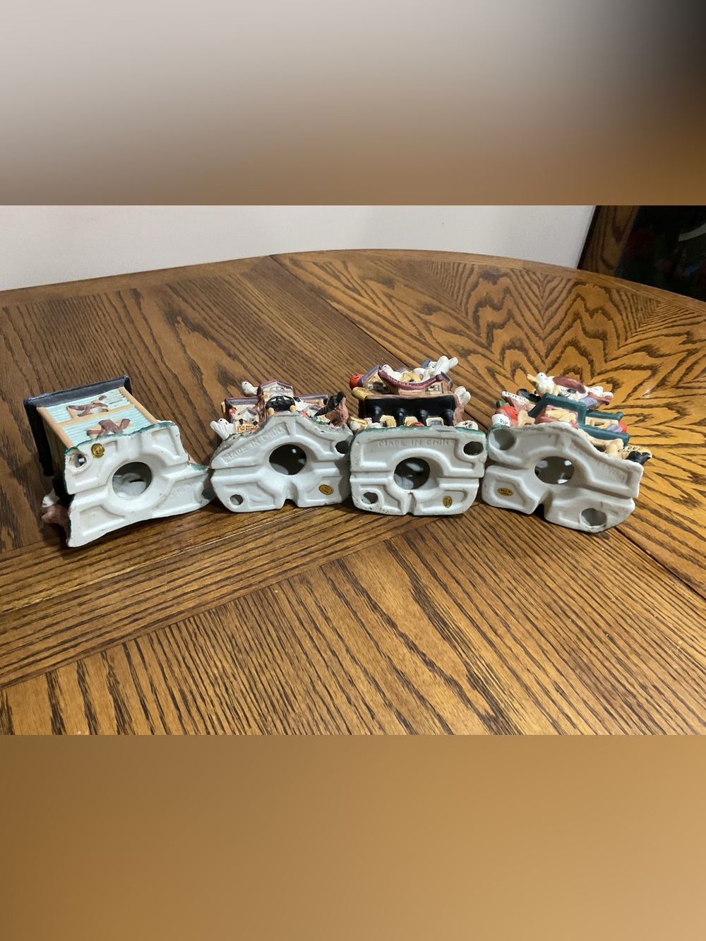 4 Halloween 👻 🎃 Ceramic Village Houses – Multi-Color - Picture 15 of 16